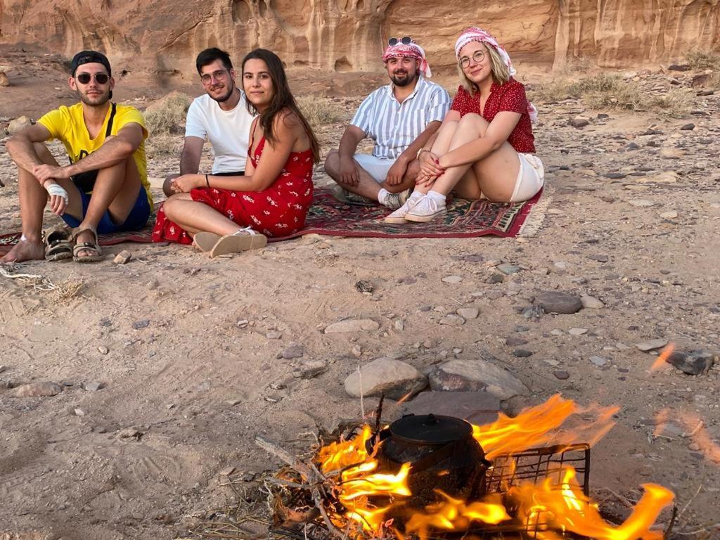 Moon City Camp Wadi Rum Buitenkant foto