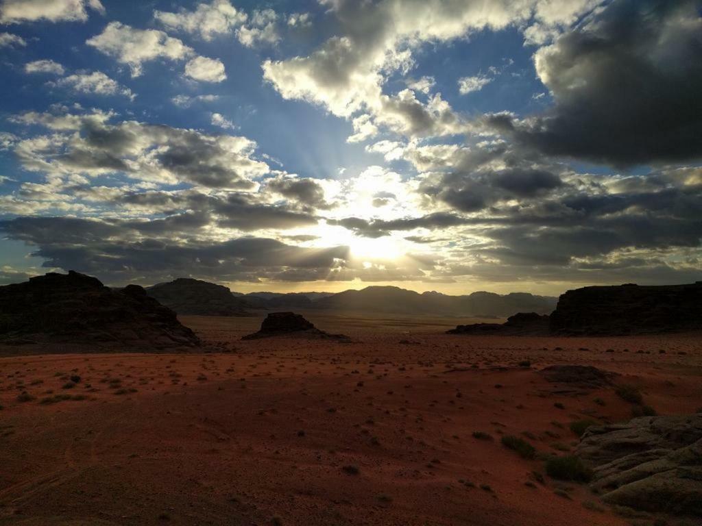 Moon City Camp Wadi Rum Buitenkant foto